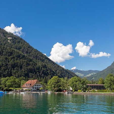 Neuhaus Golf- & Strandhotel Unterseen Extérieur photo