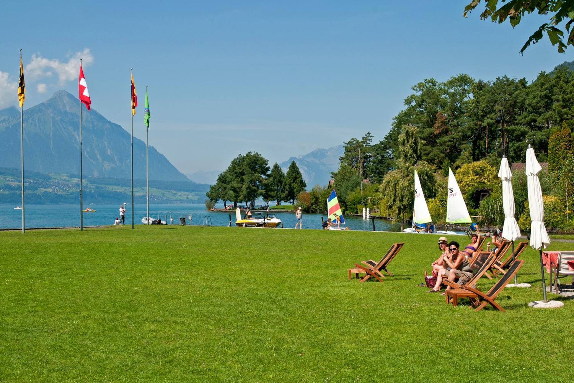 Neuhaus Golf- & Strandhotel Unterseen Extérieur photo