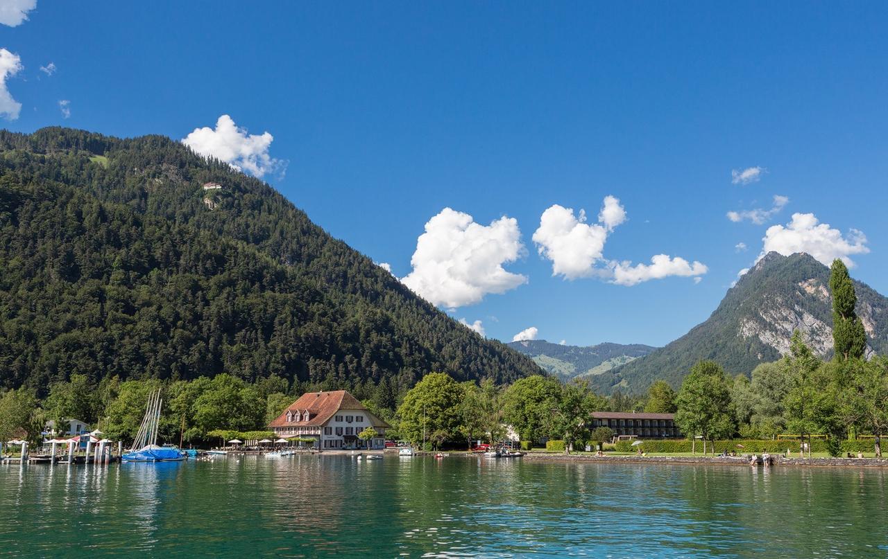 Neuhaus Golf- & Strandhotel Unterseen Extérieur photo