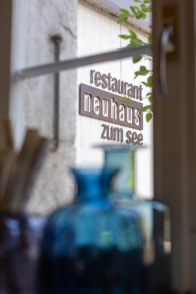 Neuhaus Golf- & Strandhotel Unterseen Extérieur photo