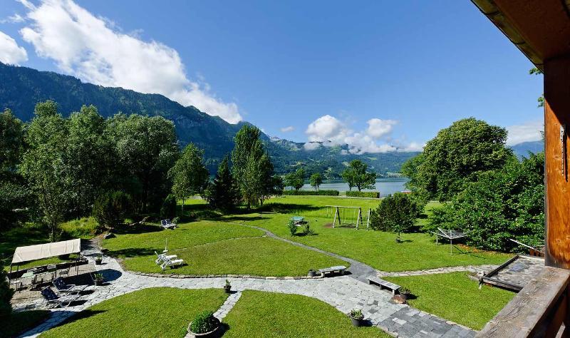Neuhaus Golf- & Strandhotel Unterseen Extérieur photo